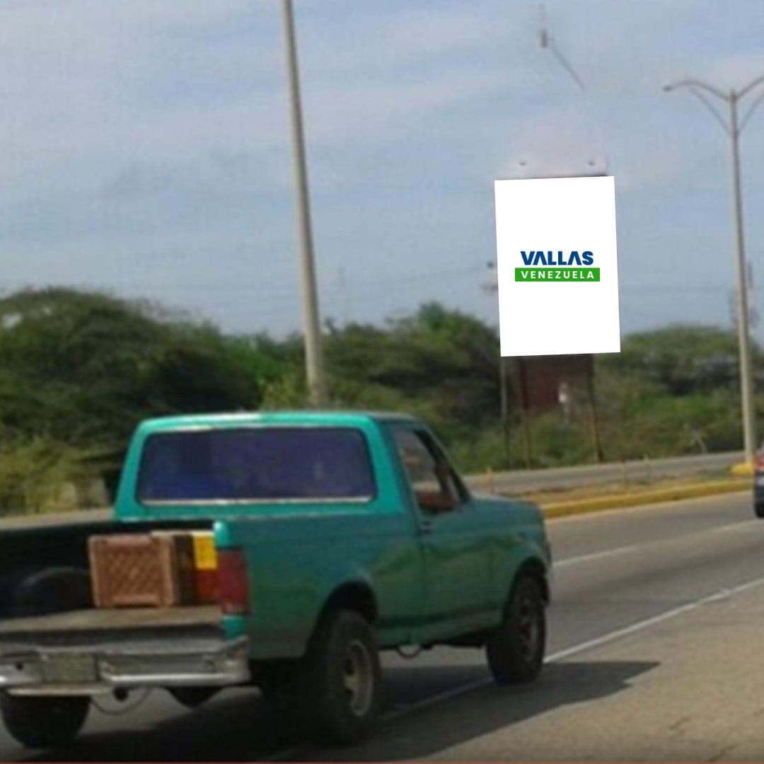 Valla 6 × 9 m en Entrada a Punto Fijo