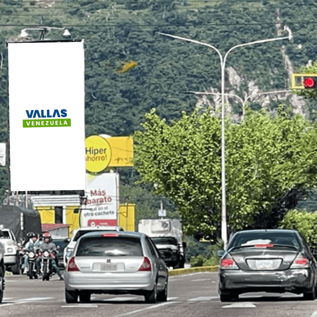 Valla 6 × 12 m en Av. Rotaria