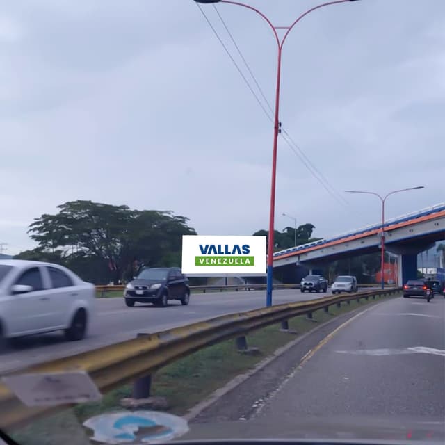 Valla en Autopista del Este, Naguanagua