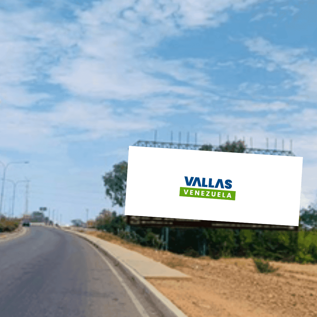 Valla 29 × 9 m en Carretera vía aeropuerto