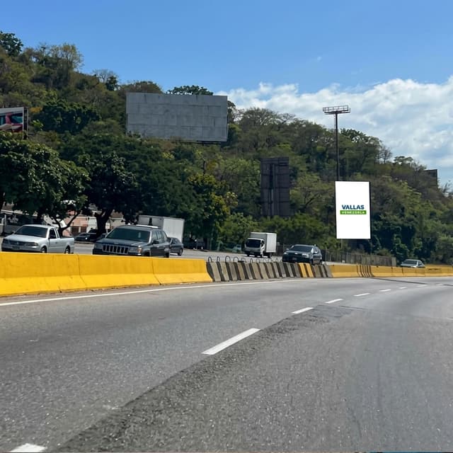 Valla en Autopista del este, Valencia