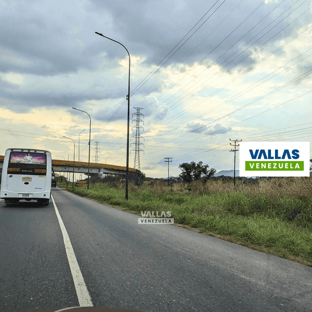Valla en Autopista Regional del Centro, San Diego