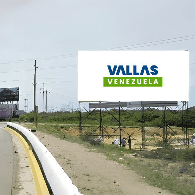 Valla en Av. 6 con Av. 1C