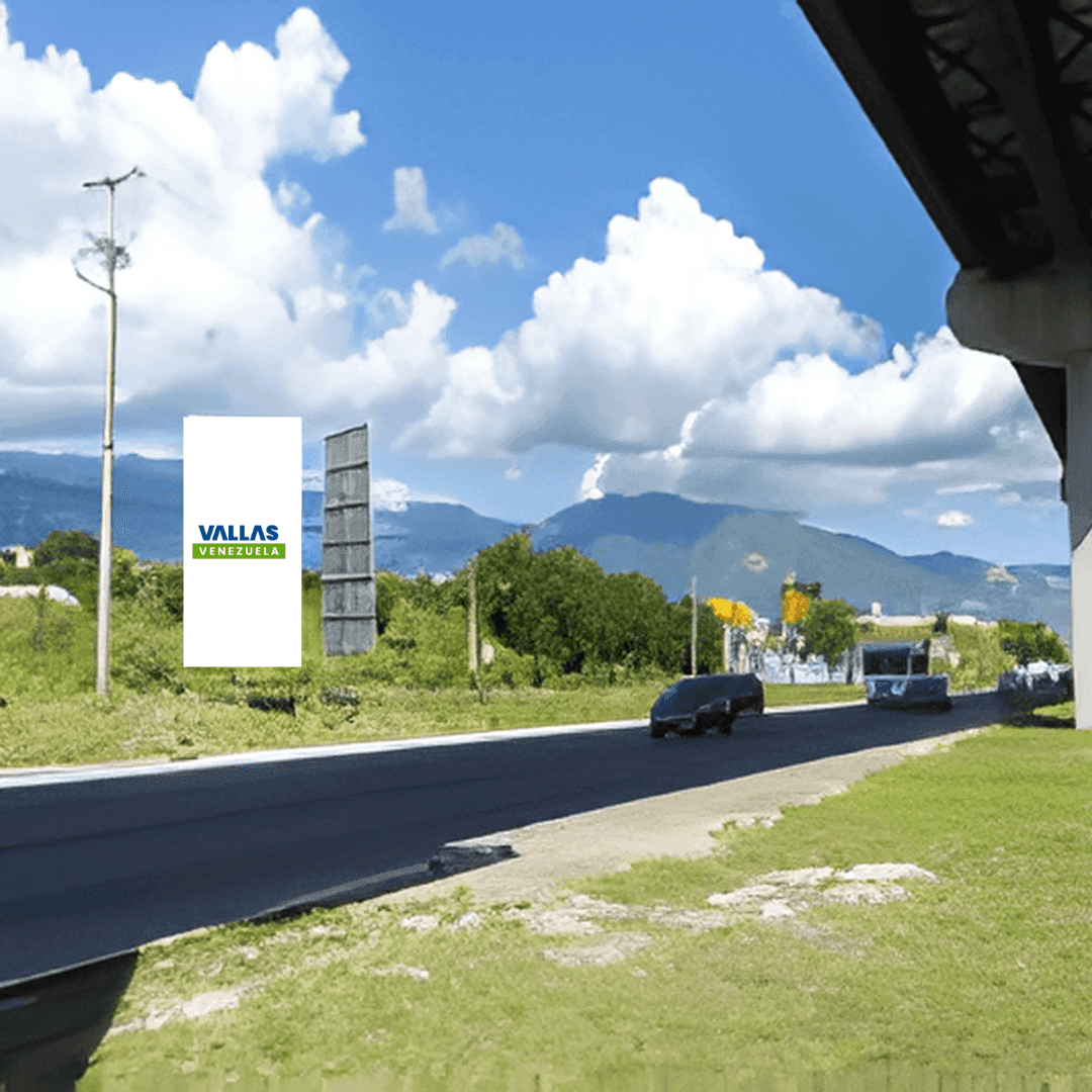 Valla 3 × 6 m en Av. Intercomunal Guarenas - Guatire, Sucre