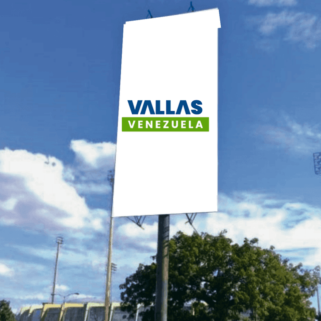 Valla en Av. 17 de diciembre