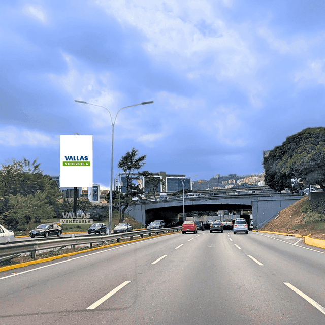 Valla en Autopista Francisco Fajardo, Chacao