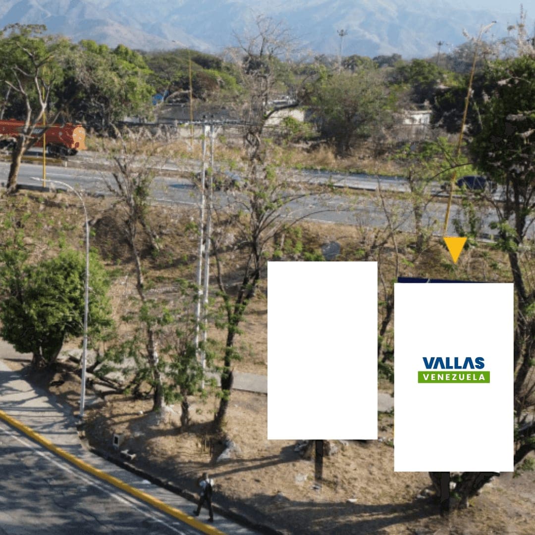 Valla 6 × 4 m en Autopista Valencia - Puerto Cabello