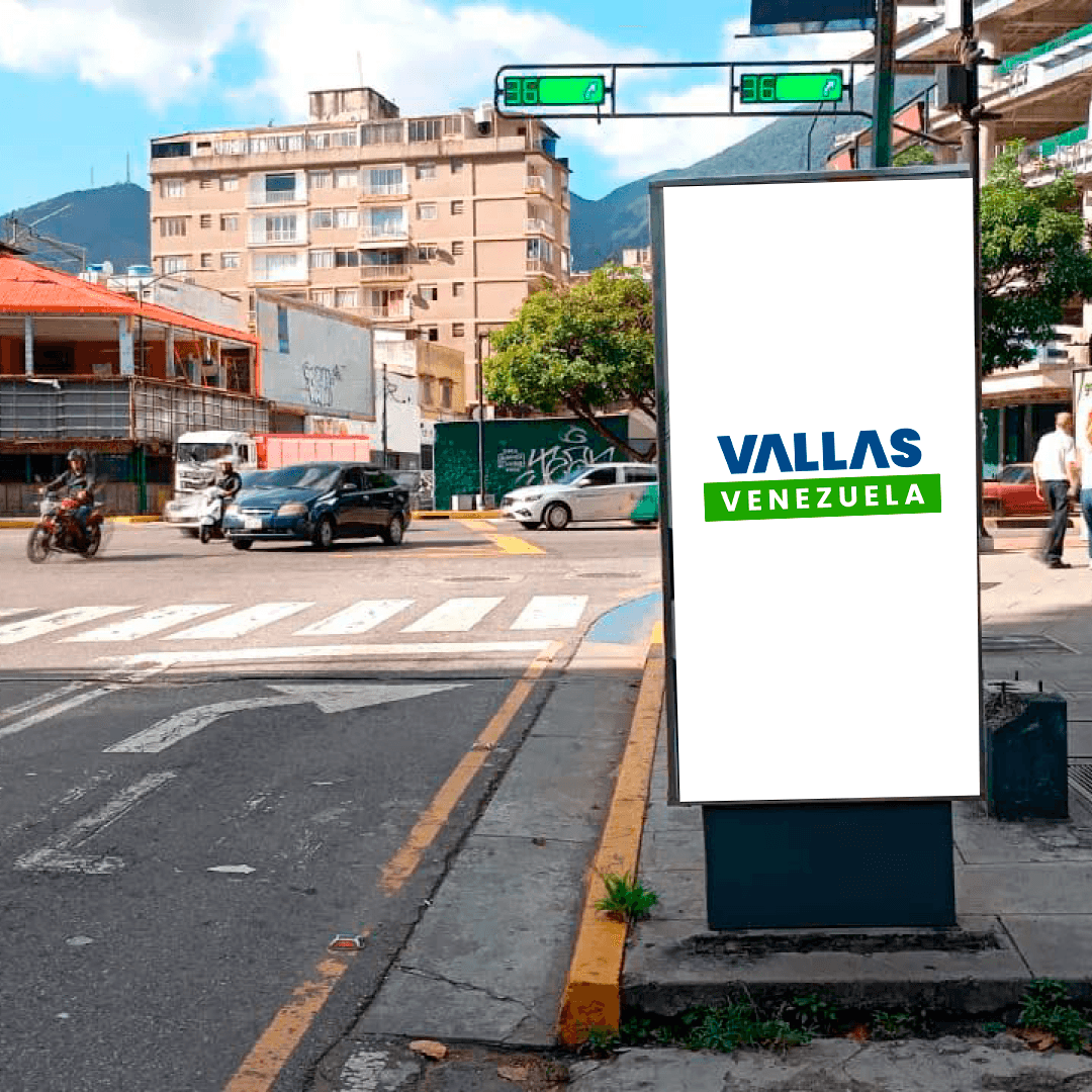 Tótem 2 × 2.4 m en Acera Este de la Av. Principal de Bello Campo con Av. Francisco de Miranda, Chacao