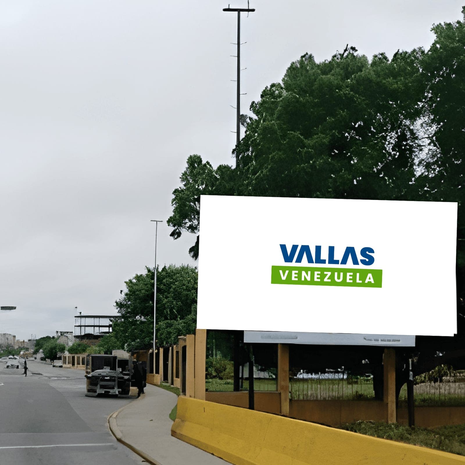 Valla 7.5 × 3.85 m en Av. Hernán Garmendia