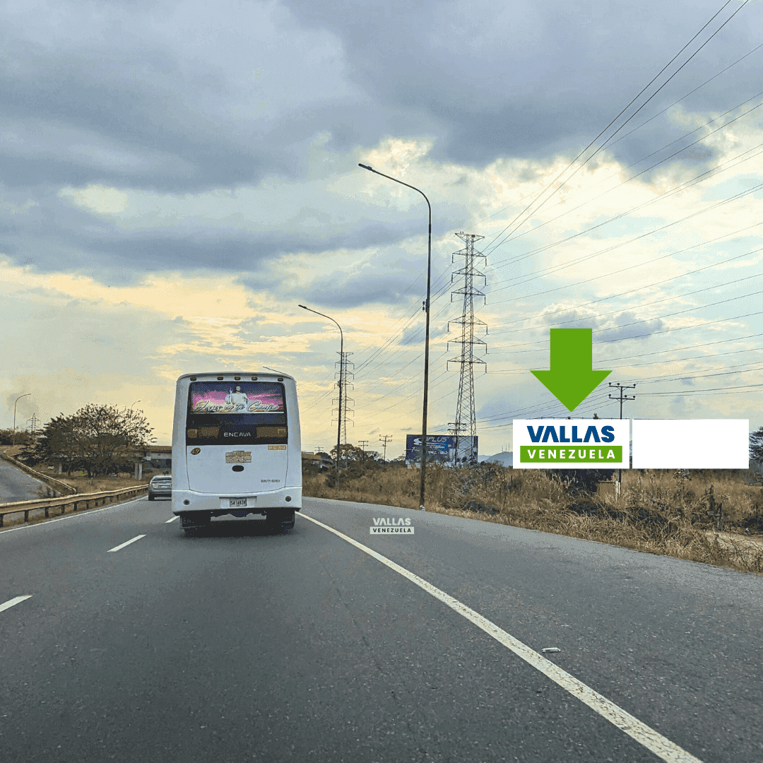 Valla 15.5 × 6.6 m en Autopista Regional del Centro, San Diego
