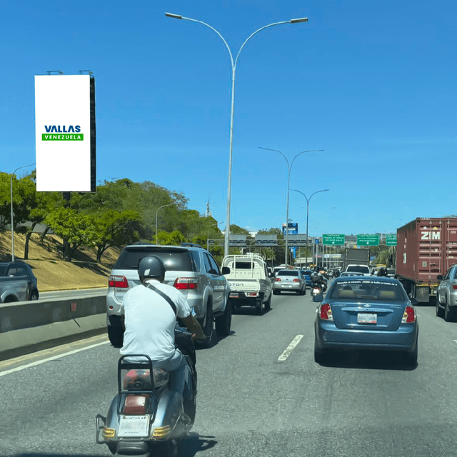 Valla en Autopista Francisco Fajardo, Chacao