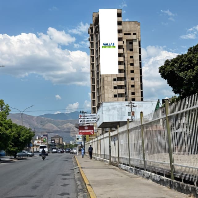 Valla en Av. Fuerzas Aereas, Maracay