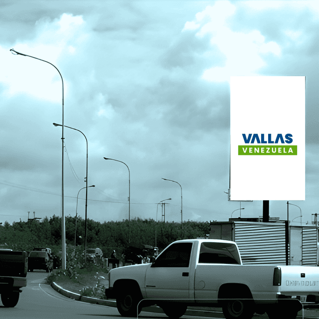 Valla en Av. Alterna