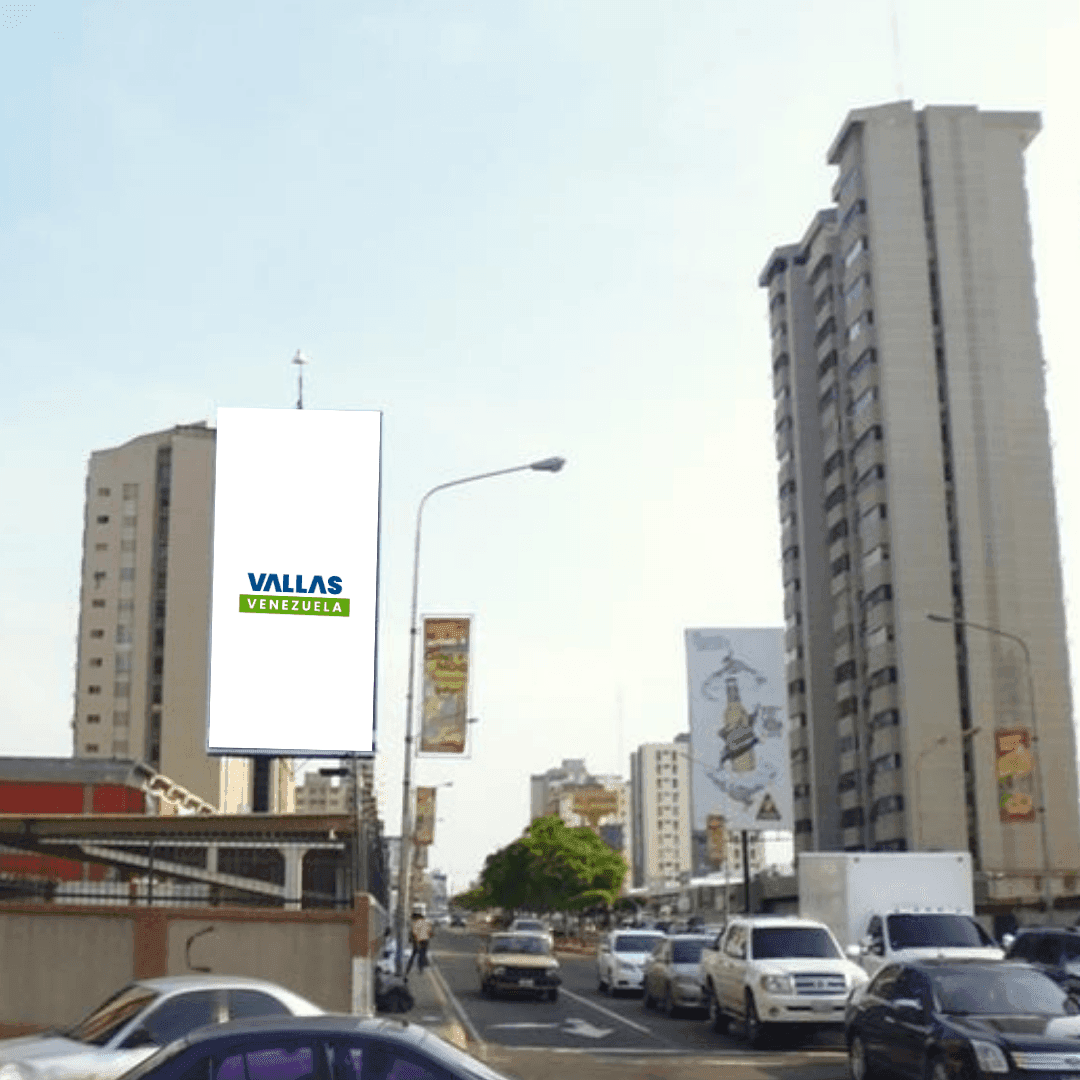 Valla 6 × 12 m en Av. 15 Las Delicias