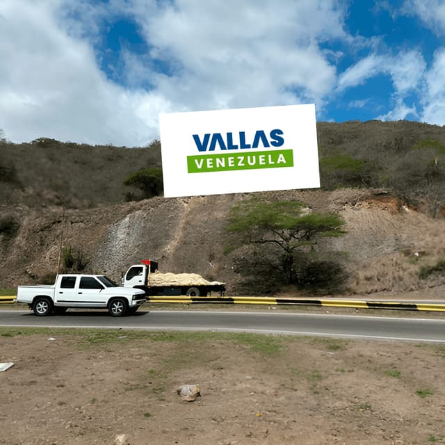 Valla en Autopista Cimarron Andre Soto