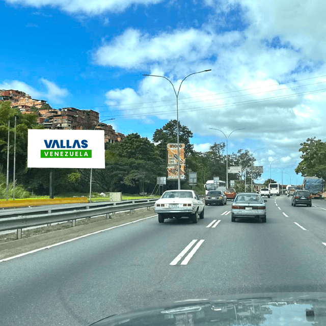 Valla en Final de la Autopista Gran Mariscal de Ayacucho, Sucre