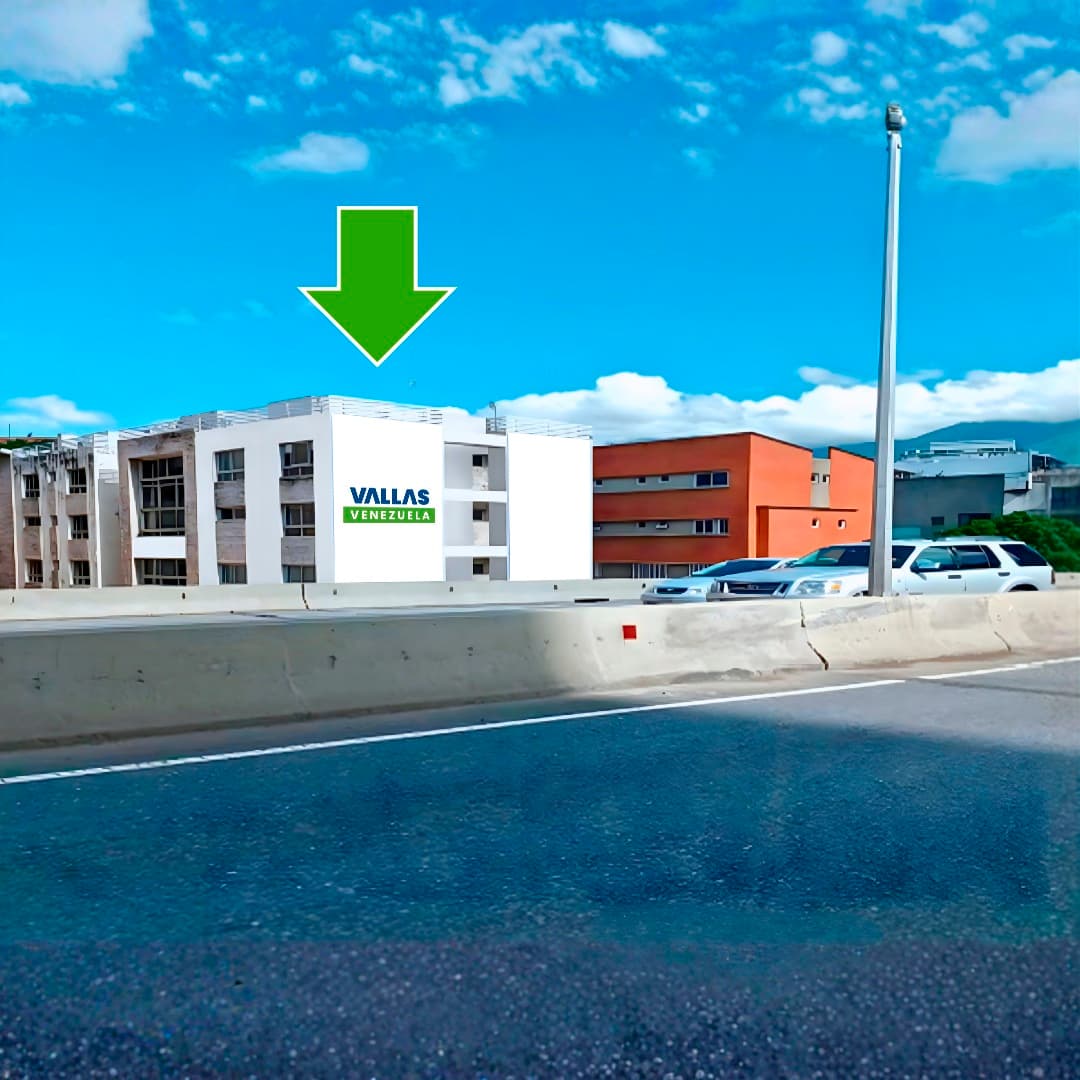 Valla 4 × 15 m en Calle Arturo Michelena, Baruta