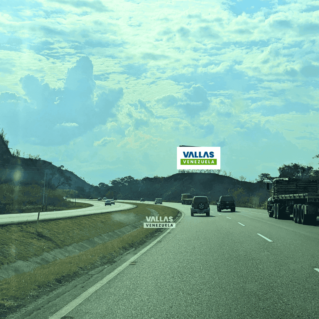 Valla 20 × 10 m en Autopista Regional del Centro