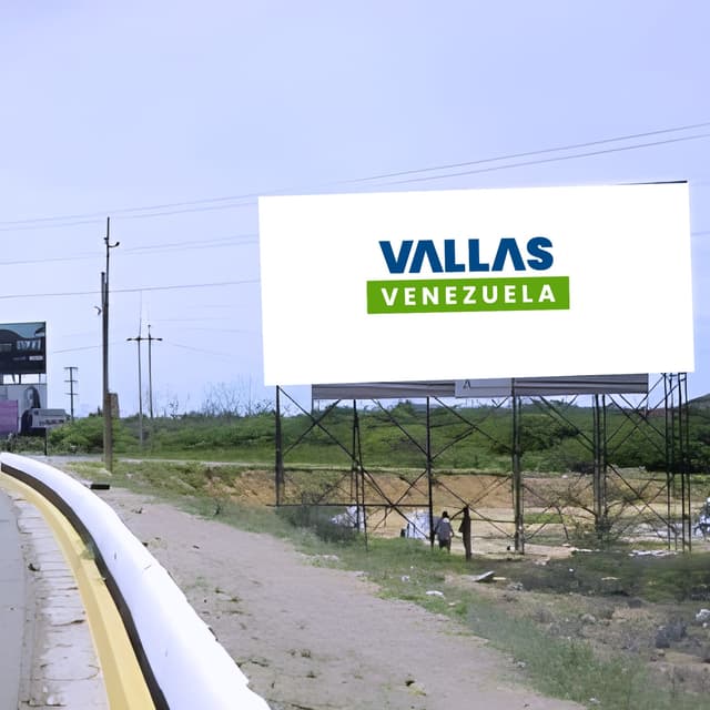 Valla en Av. Intercomunal Punto Fijo - Punta Cardón