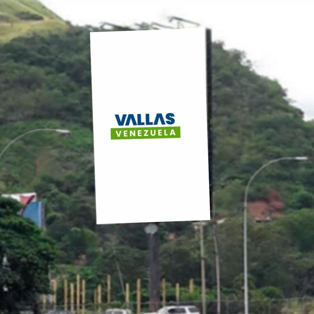 Valla 12 × 18 m en Autopista Petare-Guarenas. Estación de servicio PDV, Sucre
