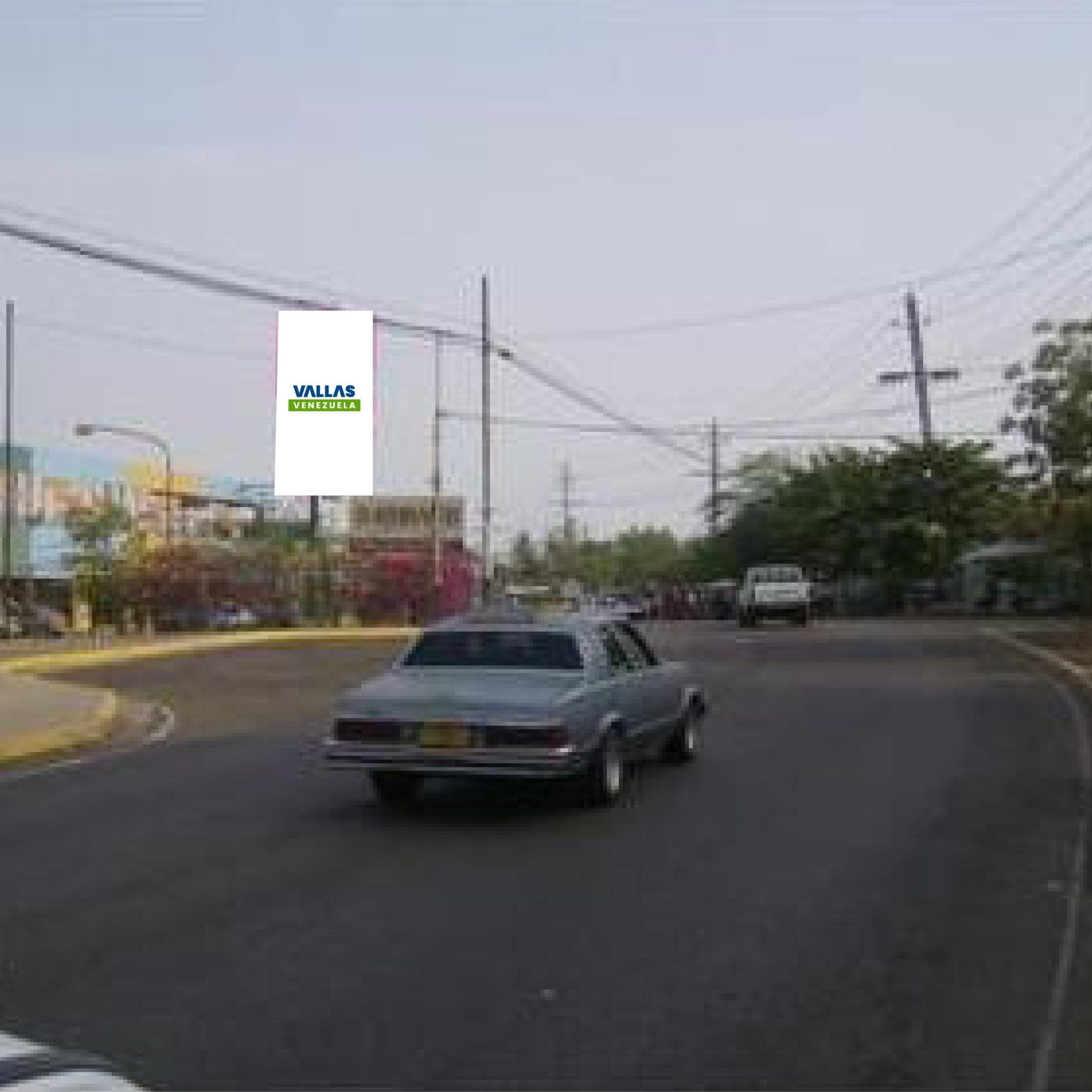 Valla 6 × 12 m en Av. Principal La Pomona