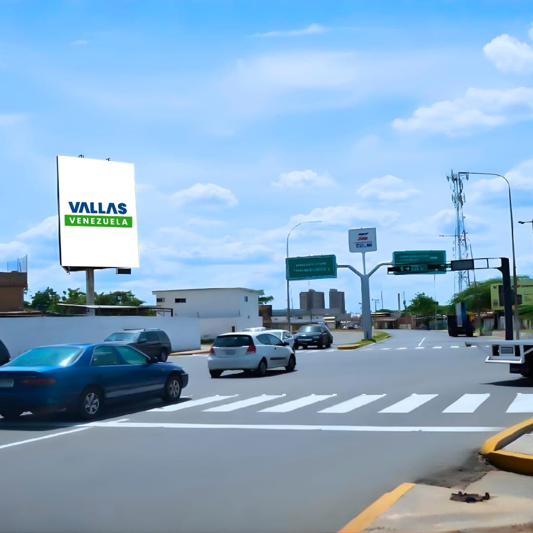 Valla 6 × 9 m en Av. El Milagro con Prolongación C-2