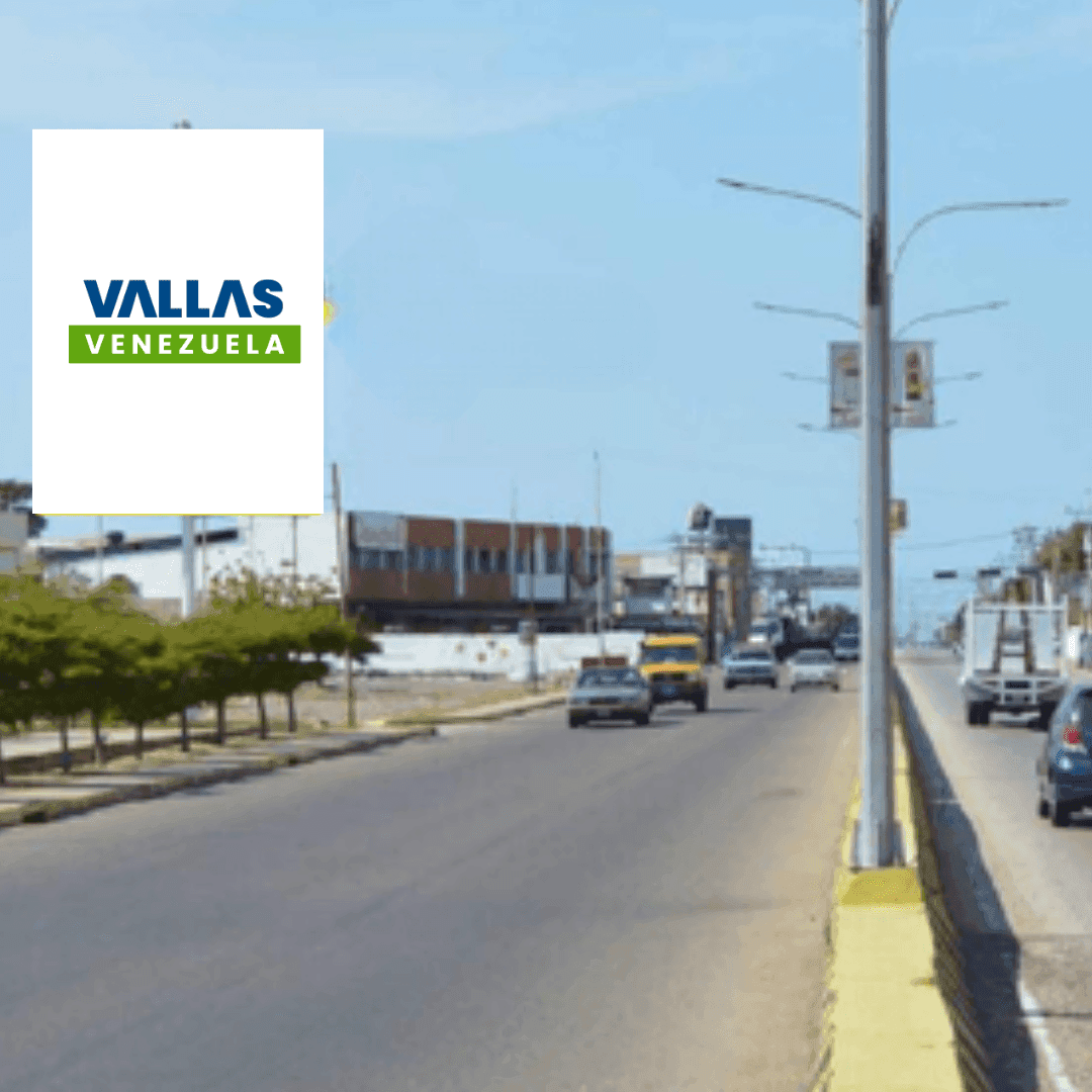 Valla 6 × 9 m en Av. Guajira