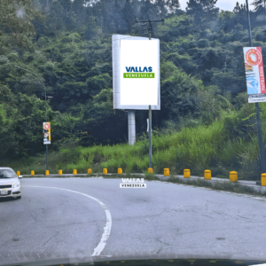 Valla publicitaria en Distrito Capital - Calle La Colina, poste 6A, sentido C.C. Vizcaya - Plaza Las Américas, Baruta, Valla Vertical de 4m x 6m