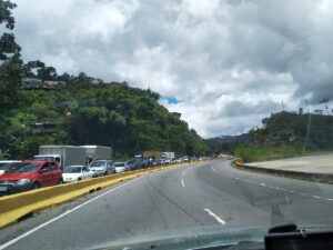Habitual Tráfico en la Autopista Regional Del Centro