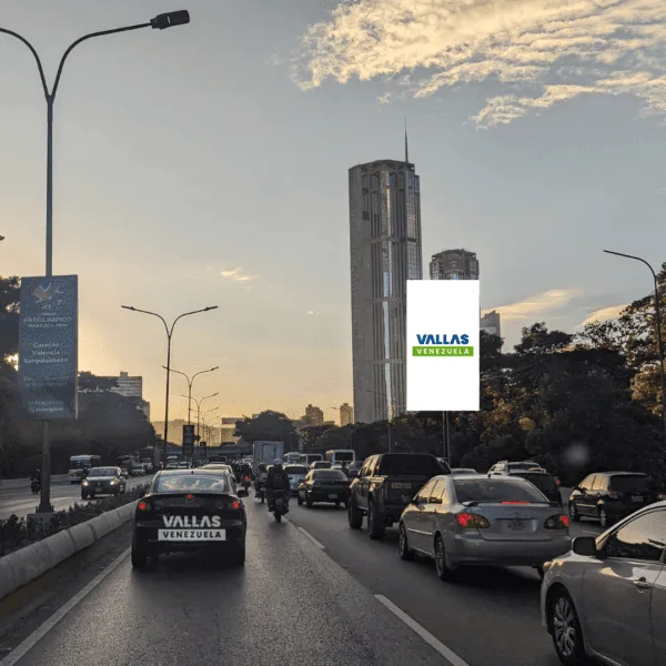 Autopista Francisco Fajardo, Altura Jardín Botánico vía Oeste, Valla Vertical de 6m x 10m