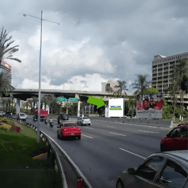 Autopista Francisco Fajardo sector estadio UCV sentido Este Caracas