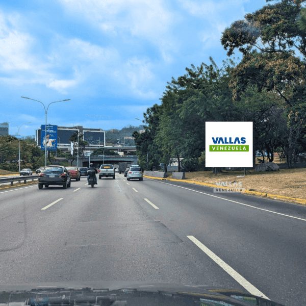 Autopista Francisco Fajardo Frente a las gotas del CCCT Caracas