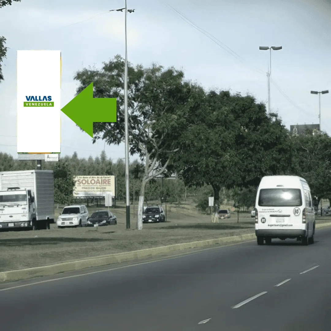 Av. Guayana vía Ciudad Bolívar antes de peaje Recta Del AeropuertoFrente Al Aeropuerto