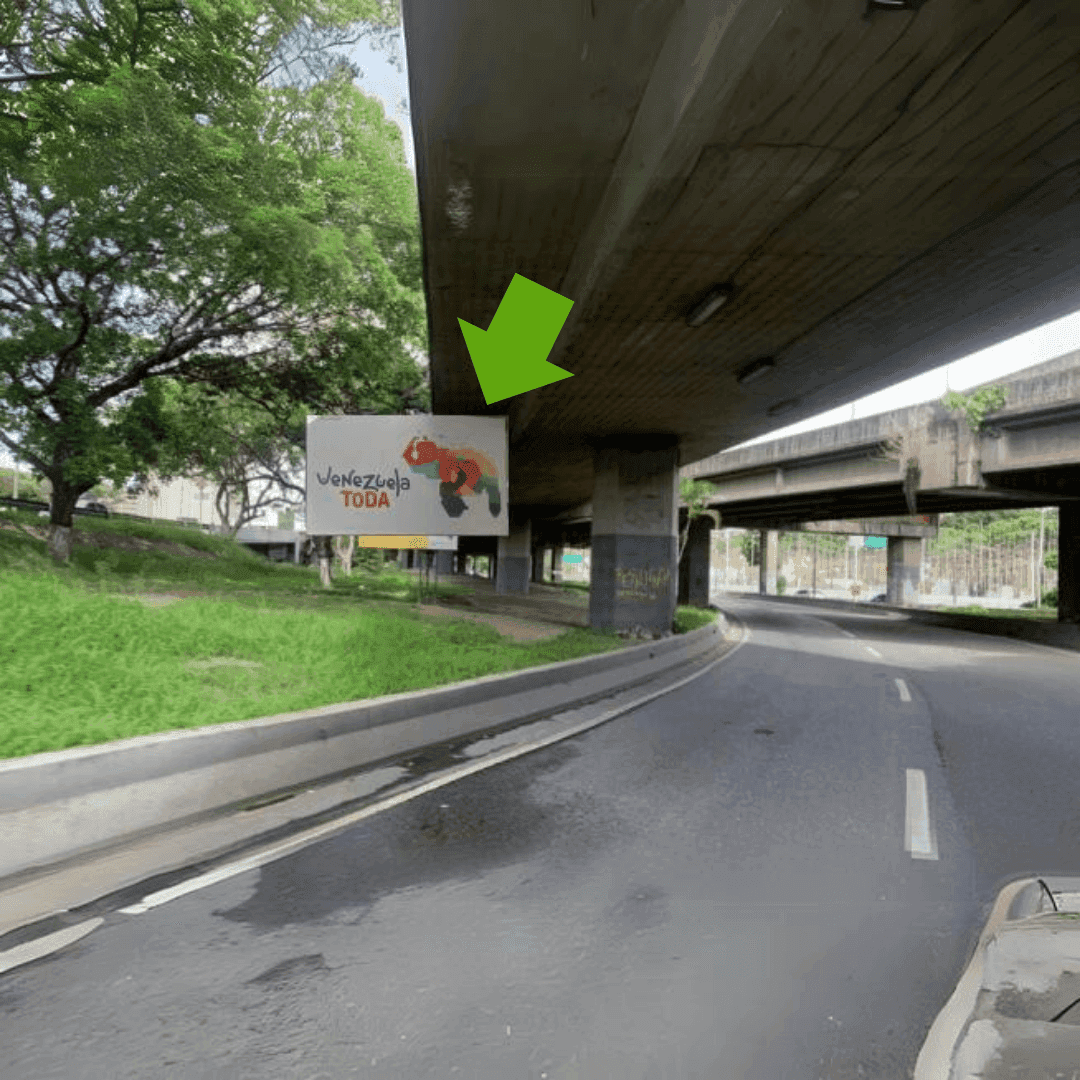 Entrada Desde La Autopista Francisco Fajardo Hacia Las Mercedes con Empalme Av. Ernesto Blohm Caracas