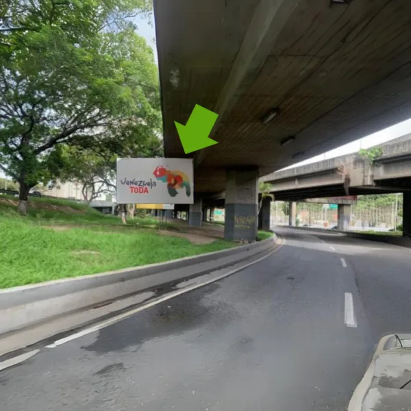 Entrada Desde La Autopista Francisco Fajardo Hacia Las Mercedes con Empalme Av. Ernesto Blohm Caracas