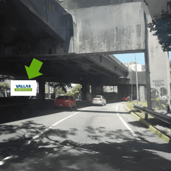 Entrada Desde La Autopista Francisco Fajardo Hacia Las Mercedes con Empalme Av. Ernesto Blohm Caracas