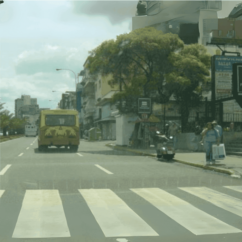 Kiosco en Av. Sucre con Calle El Carmen frente al C.C del Oeste
