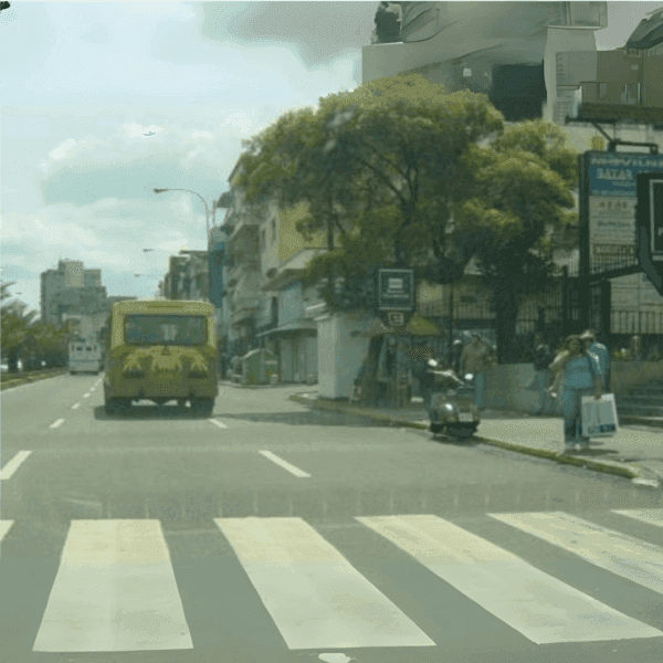 Kiosco en Av. Sucre con Calle El Carmen frente al C.C del Oeste