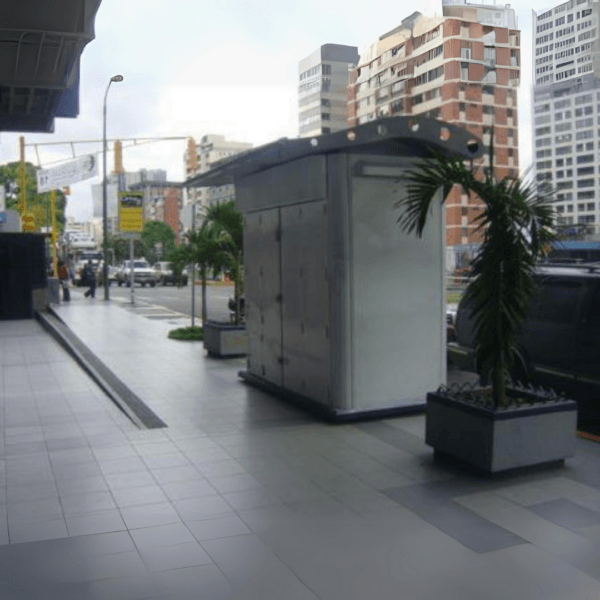 Kiosco en Av. Libertador frente al Centro Comercial Libertador.