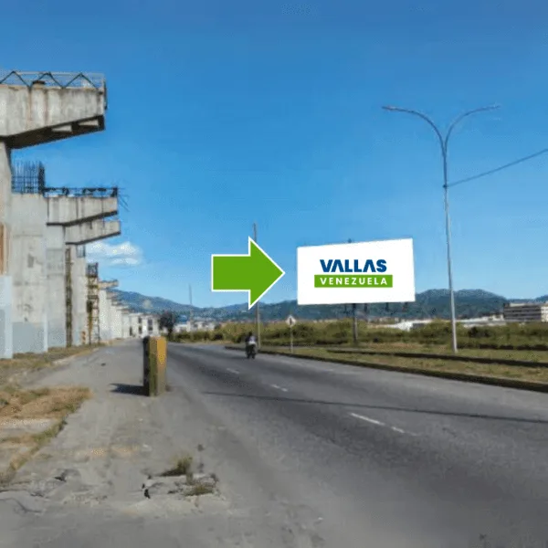 Av. Intercomunal Guarenas-Guatire a 100 m pasando el distribuidor Zamora via Urb. Villa Heroica.