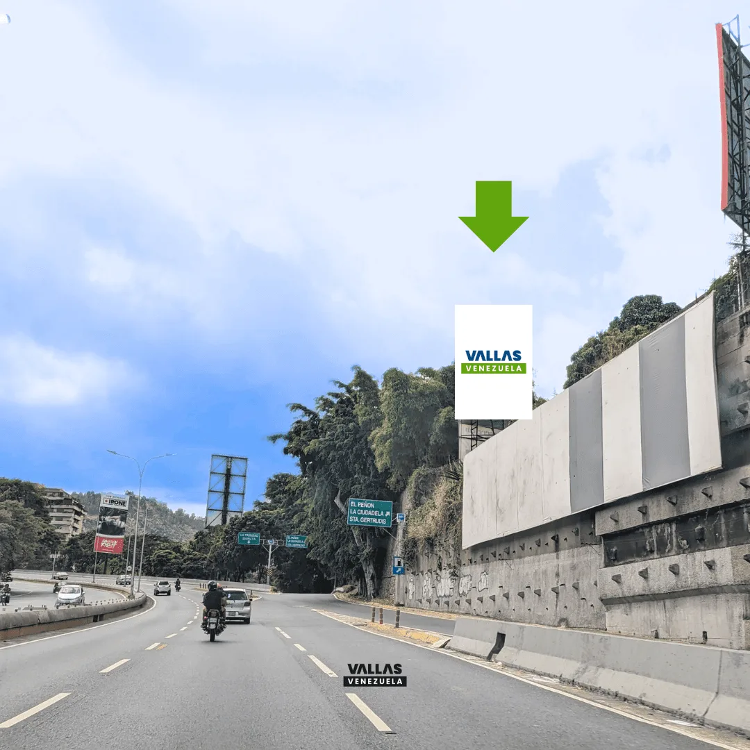 Autopista Prados del Este Tramo Trinidad - C.C. CONCRESA sentido la Trinidad