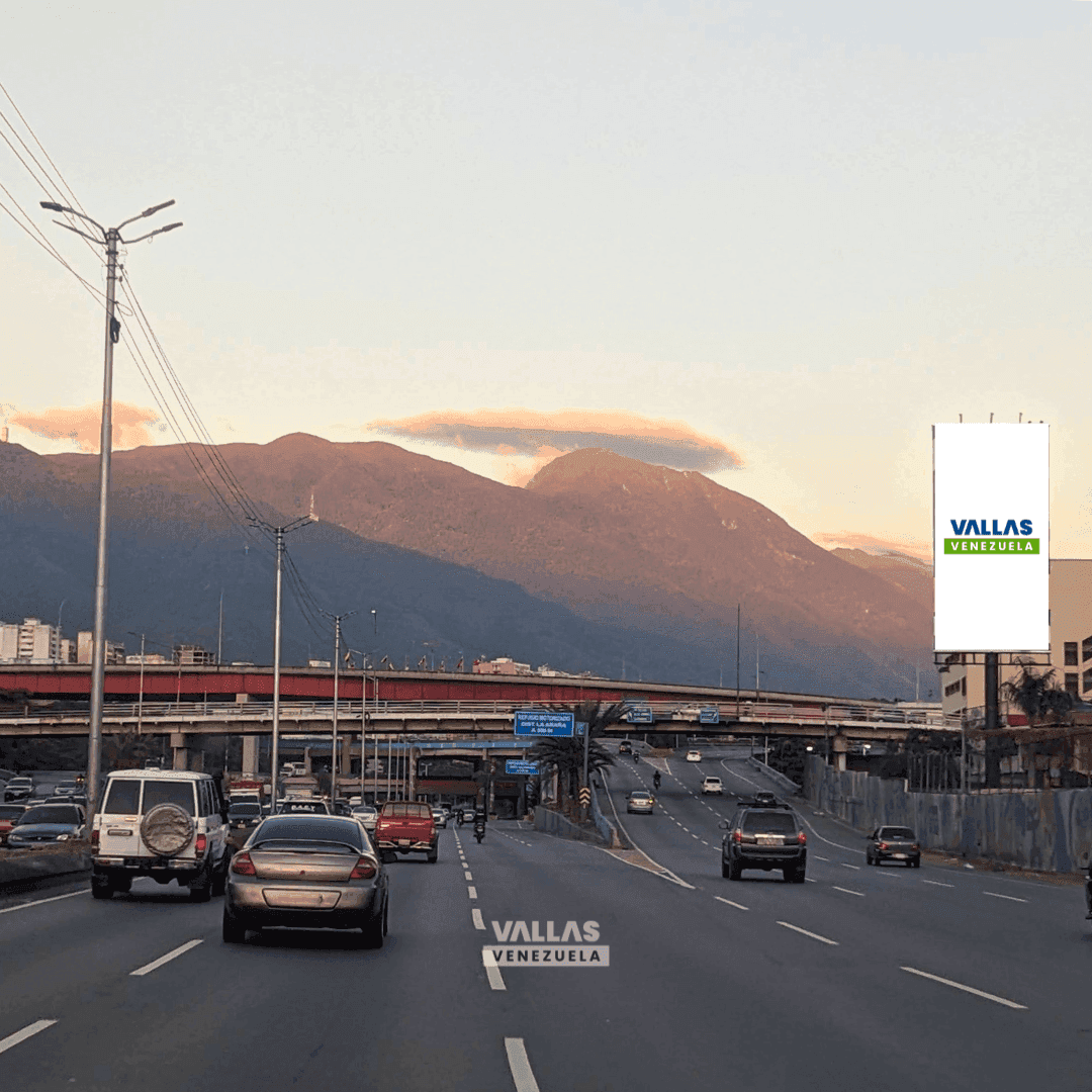 Autopista Francisco Fajardo vía paraíso Caracas
