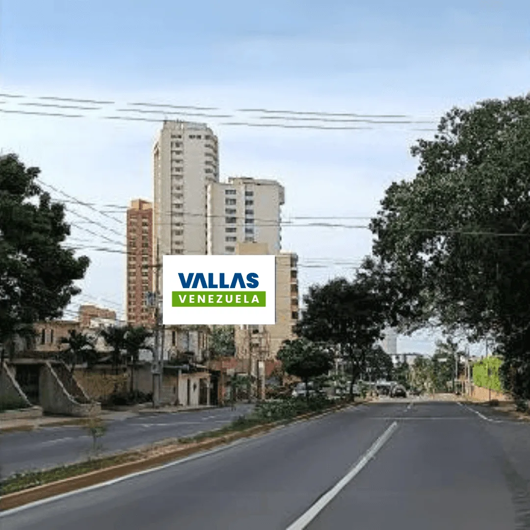 Av. El Milagro Norte 100 metros antes del Hotel El Lago Maracaibo