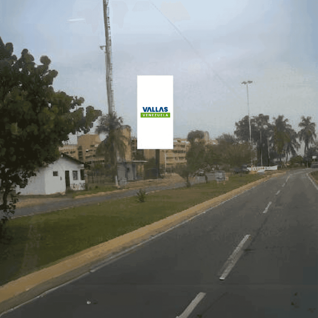 Av. Paseo Colón sentido CC Plaza Mayor Redoma de Playa Mar Puerto La Cruz