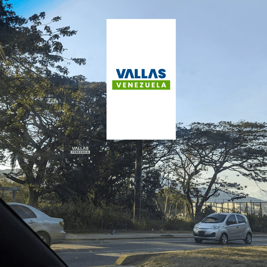 Inicio a la Av. Universidad 150 Mts antes del Club Militar.