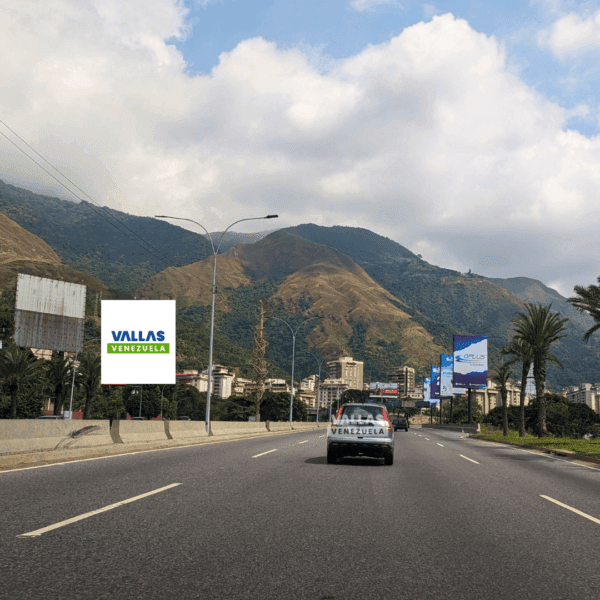 Autopista Francisco Fajardo, Sede de la Policía de Sucre, La Urbina, vía Guarenas, Valla Vertical 12m x 19m