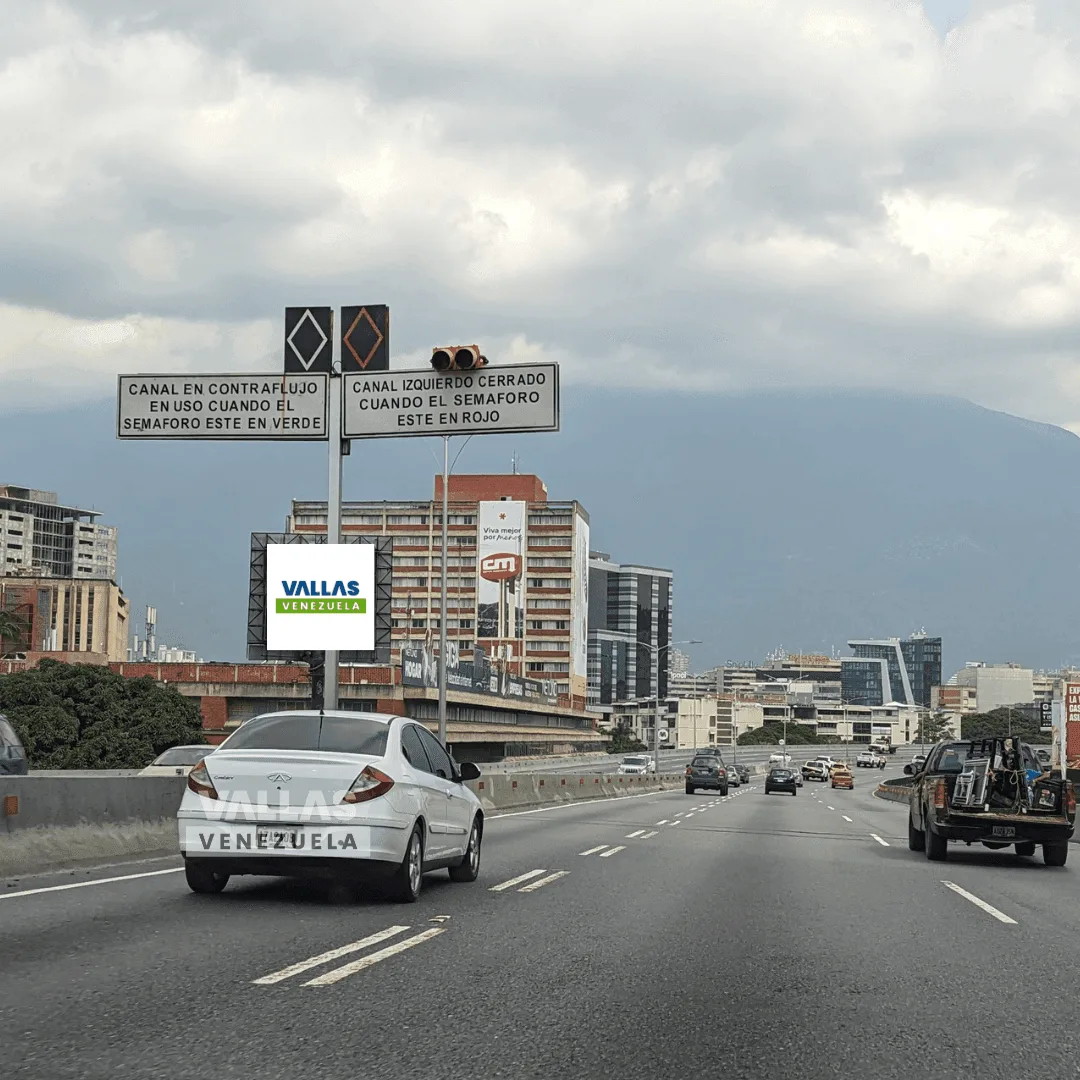 Autopista Prados del Este Respaldo de La Pantalla Electrónica