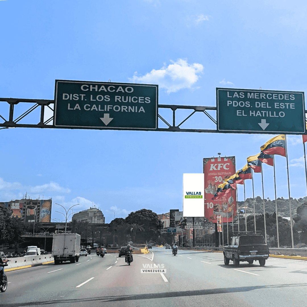 Autopista Francisco Fajardo via Prados del Este Altura Las Mercedes vía Altamira Caracas