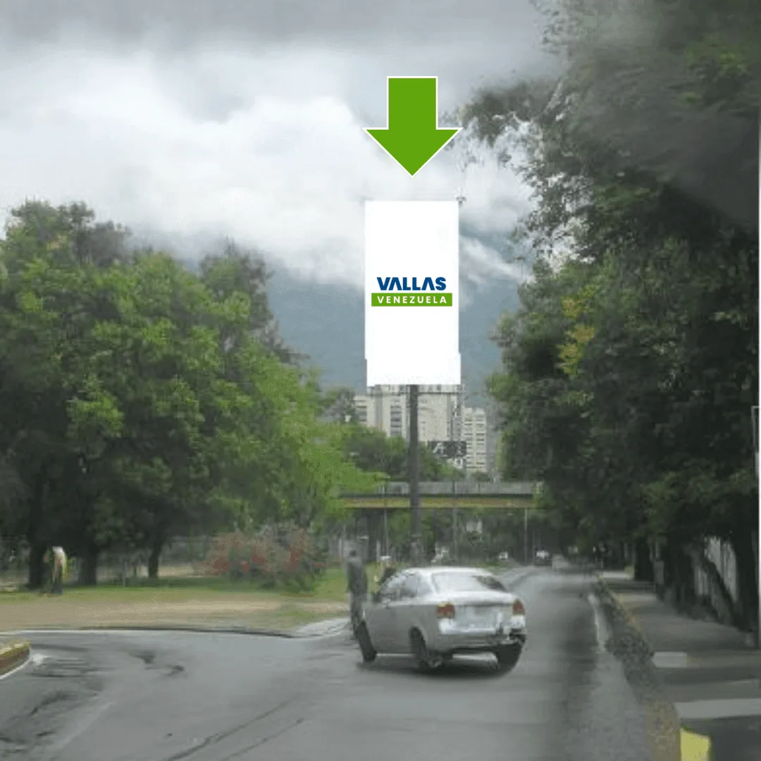 Museo de transporte vía Av. Francisco de Miranda