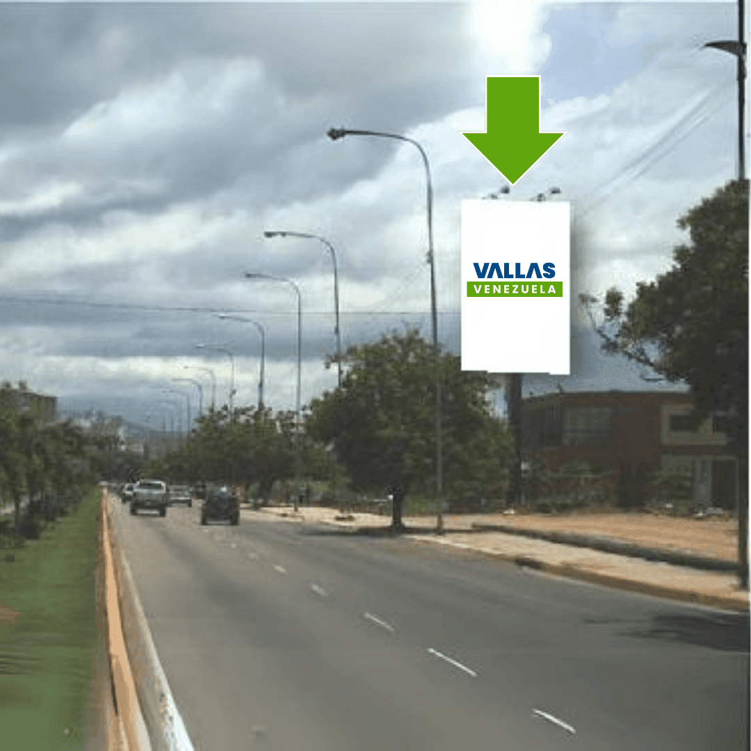 Av. Universidad a 100 mts de la Plaza El Indio Vía Cumana